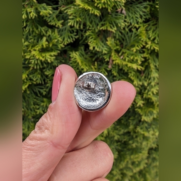 Vintage Estate Pink Swirl Silver Round Enamel Stud Pierced Earrings - Picture 3 of 4